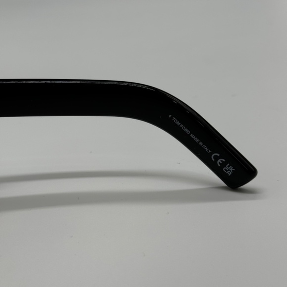 NEW TOM FORD TF1118 01E UNISEX SUNGLASSES TOM FORD PARKER FT1118/S - Picture 11 of 12